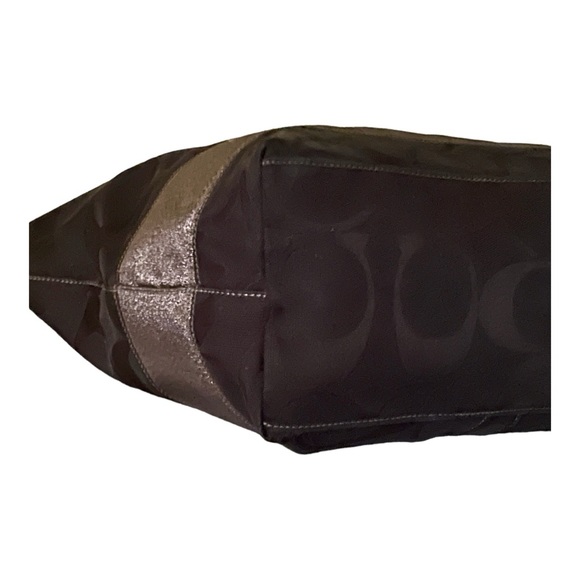 EUC Coach Tote - Picture 7 of 16